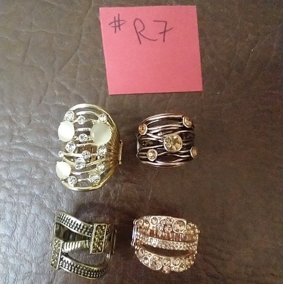 4 Gorgeous Stretch Rings! #R7 - Picture 2 of 8